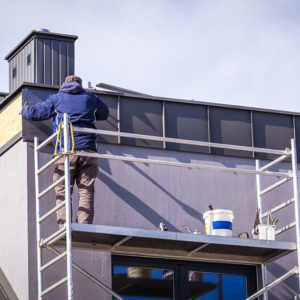 Obróbki blacharskie i opierzenia dachu